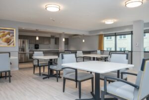 senior living dining 2